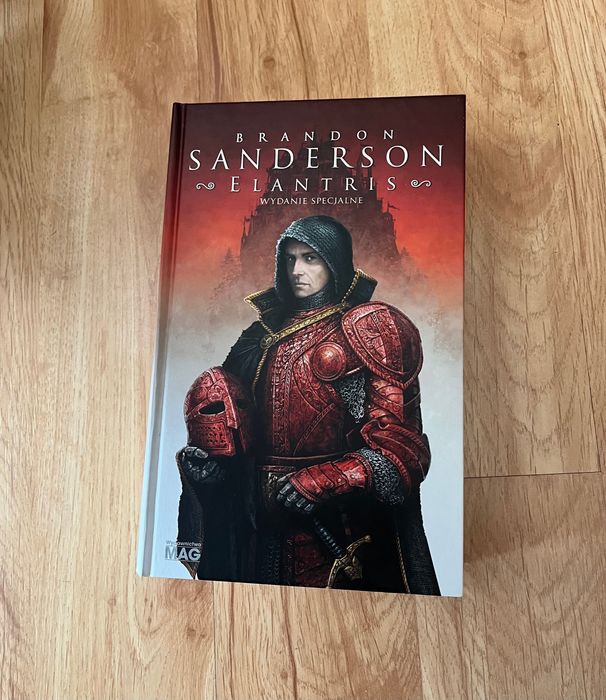 „Elantris” Brandon Sanderson