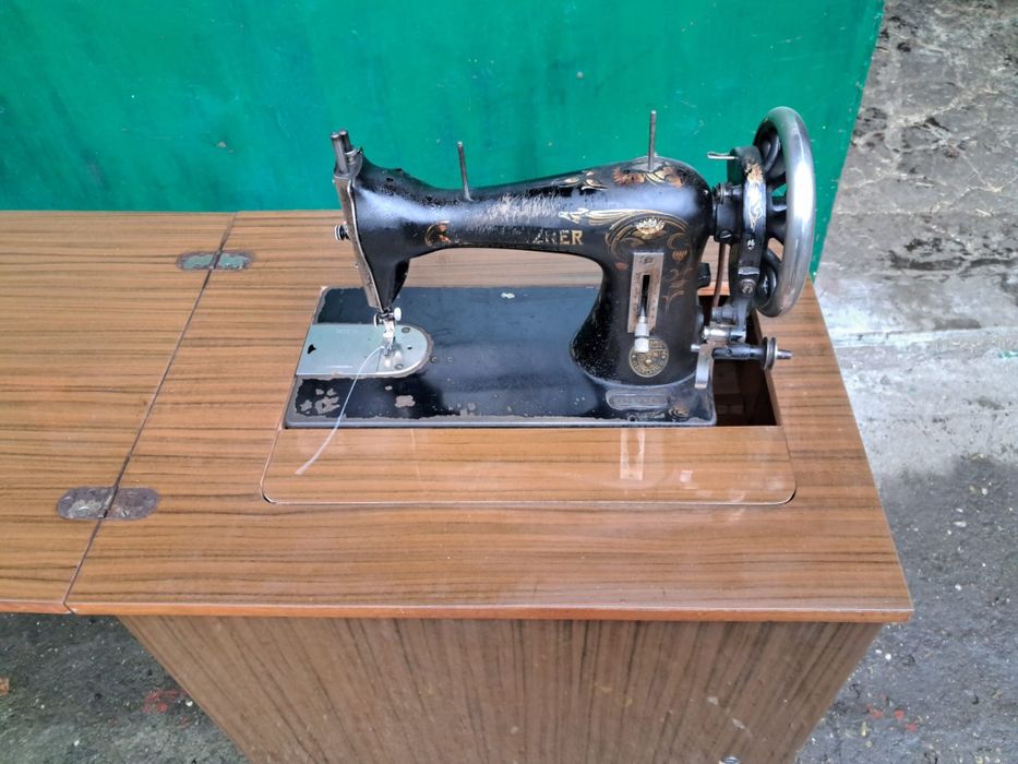stara maszyna do szycia singer ze stolikiem