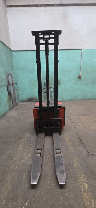 Wózek elektryczny paleciak Rocla PEW-12D