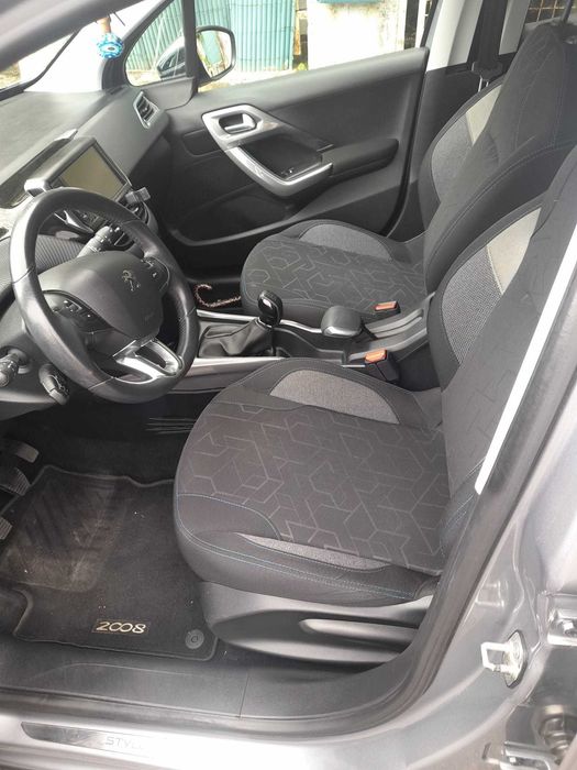 Peugeot 2008 1.2 Style | 95.000 km | Distribuição Mudada | Câmara Traseira | Bola Reboque