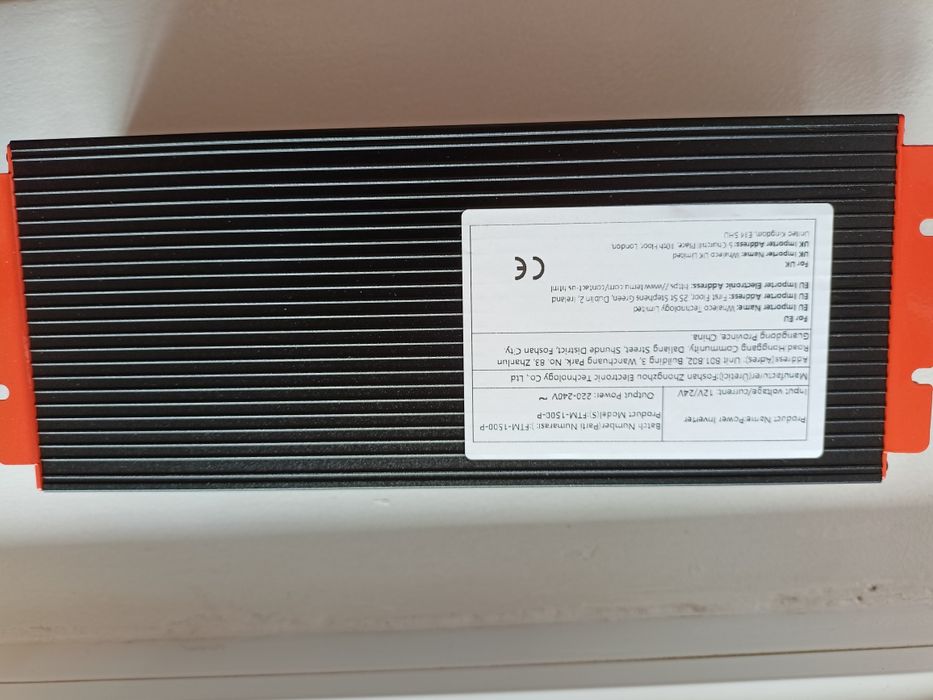Інвертор(перетворювач)чиста синусоїда DC12V-AC220V(max 2500W)