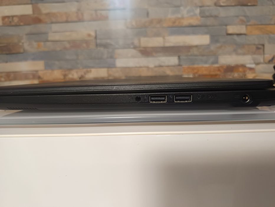 Portátil Acer  /  12GB RAM  /  SSD 256GB