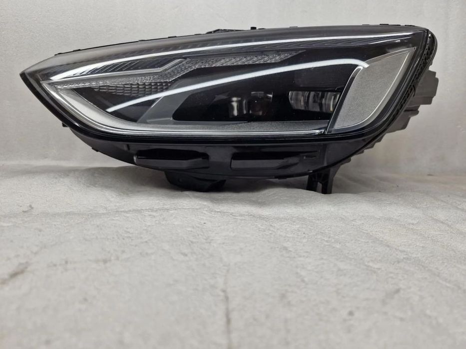 audi a4 b9 lift lampa lewa przód 8w0941011