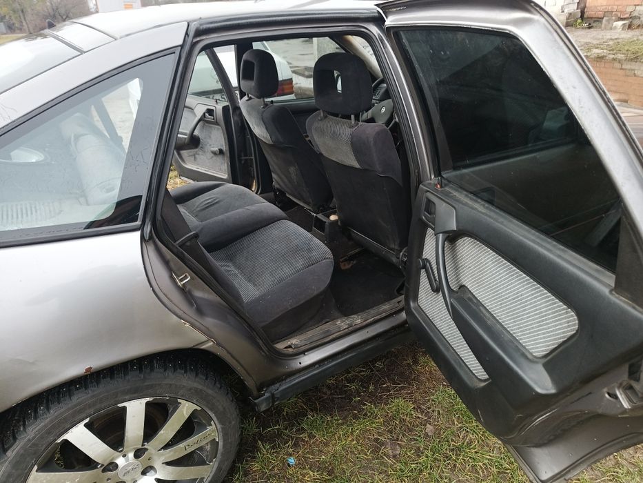 Продам Opel Vectra A 2,0 бензин