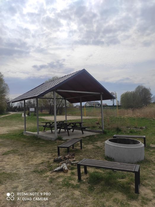 Piękna działka nad jeziorem w Sadlogoszczy koło Barcina