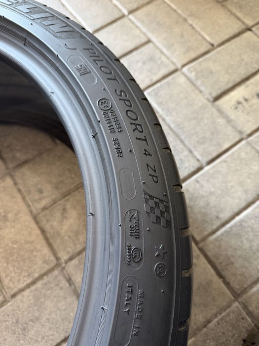 245/40 r 19 Michelin run flat 1шт.