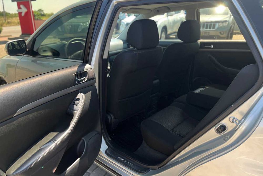 Toyota Avensis 2006