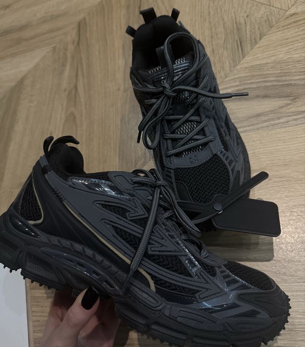 Off-white Be Right Back оригінал