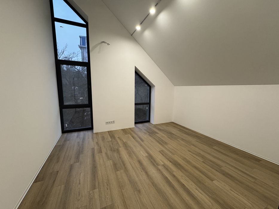 Оренда будинку з панорамним видом на Поділ