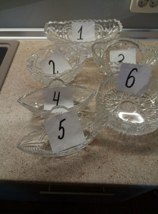 Хрустальные конфетницы - лодочки.