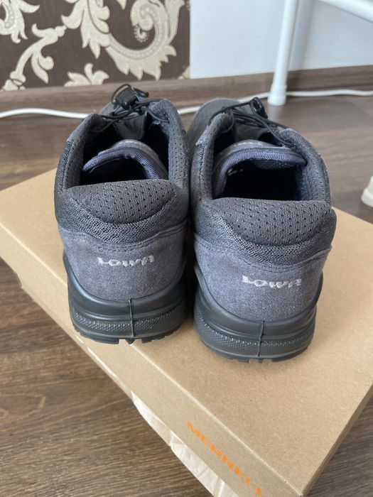 Кросівки тактичні- трекінгові Lowa