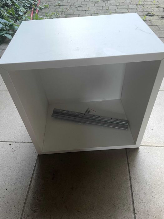 Kubik ikea, półki na książki , akcesoria- mam 3 sztuki, stan idealny