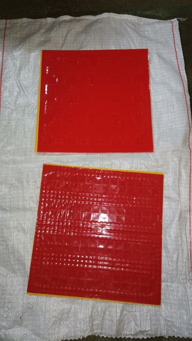 Поліуретанова самоклеюча тактильна плитка "Конус" 300х300х3