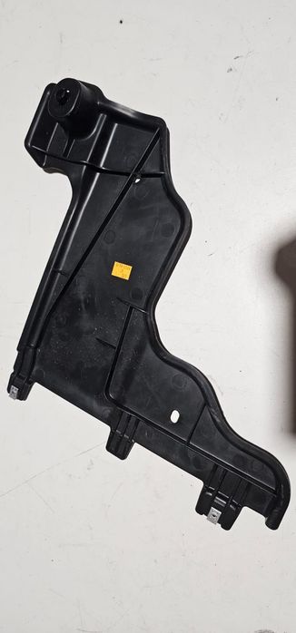 Oslona podwozia prawa Seat Ibiza V. 2Q0.825.102A
