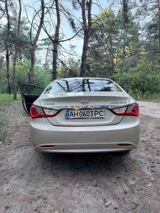 Hyundai Sonata 2010 VIN KMHEC41BABA130637 фото оголошення 7 з 18