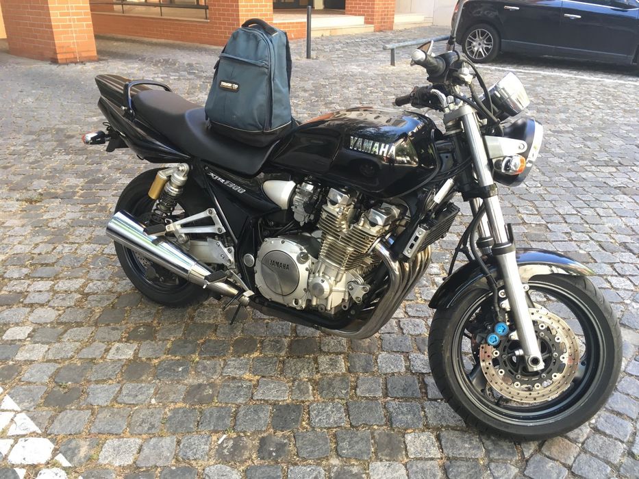 Yamaha XJR