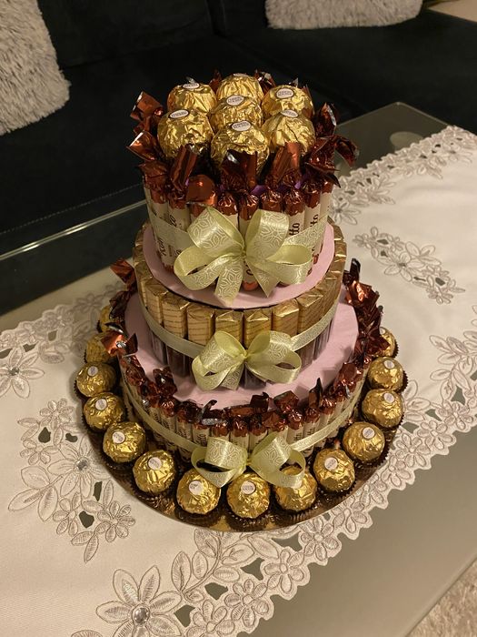 Torcik z ulubionych słodyczy