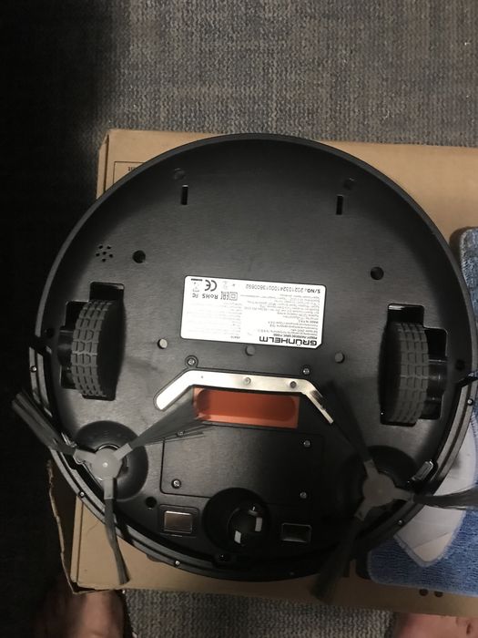 Робот пилосос