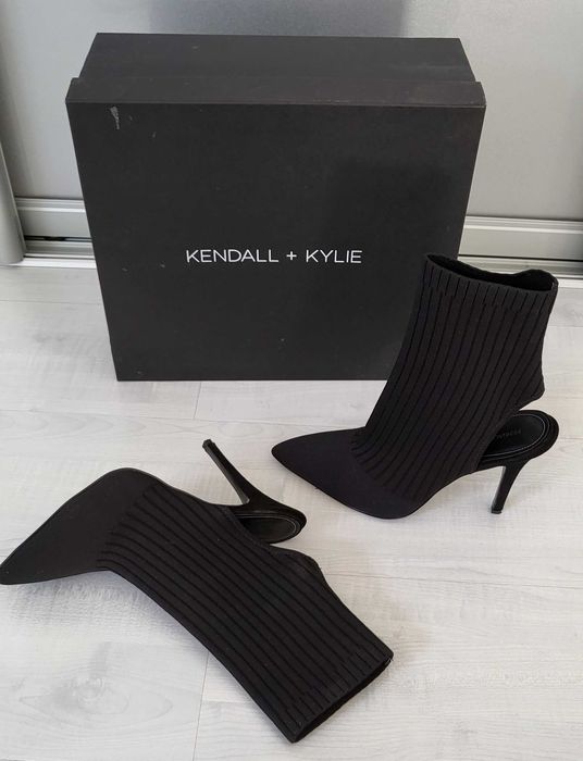 Kendall+Kylie botki bez pięty roz 41