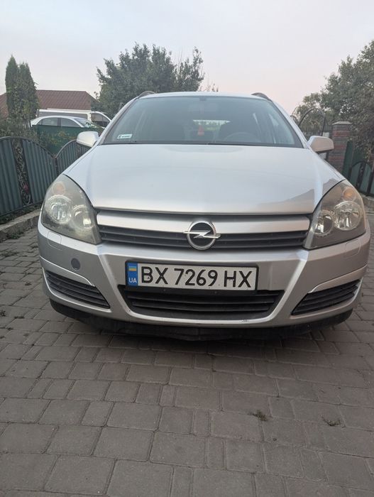 Opel Astra H 1,6 бензин