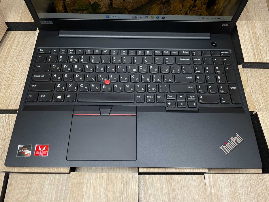 №5570 Ноутбук Lenovo ThinkPad E585 FHD IPS 15.6"/AMD Ryzen 5 2500U/RAM8Gb/SSD512Gb