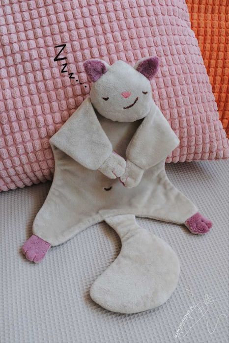 pluszowa zabawka wiewiórka