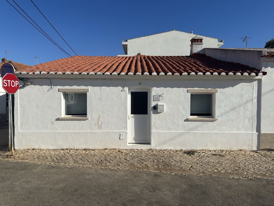 Casa T1 em Odiaxere Renovada
