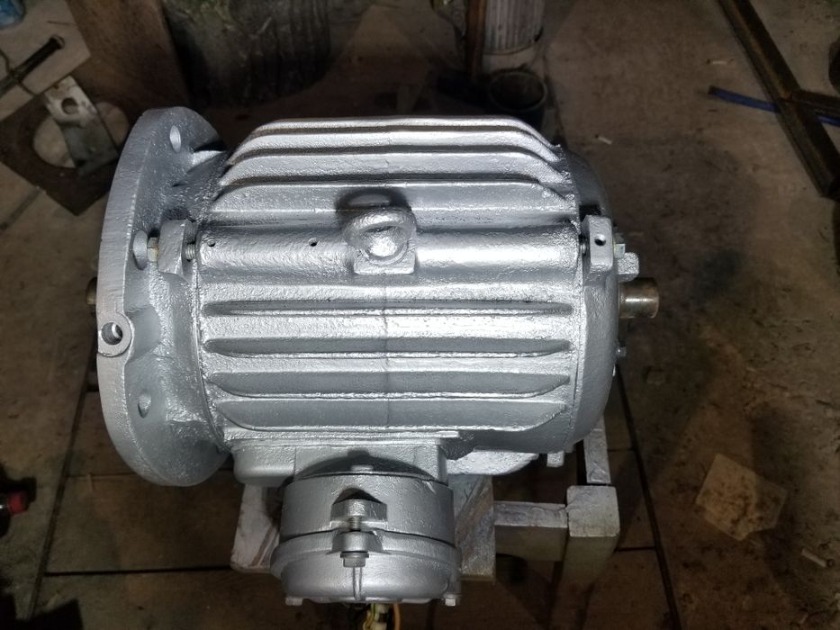 Електро двигун старої закалки