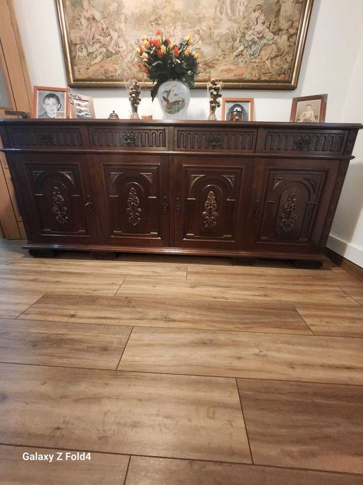 Móvel para sala em madeira /Aparador.