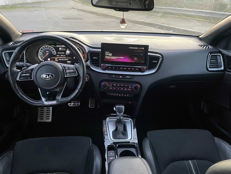 Kia ProCeed GT 1.6 CRDI DC7 (Automática) - 96000km