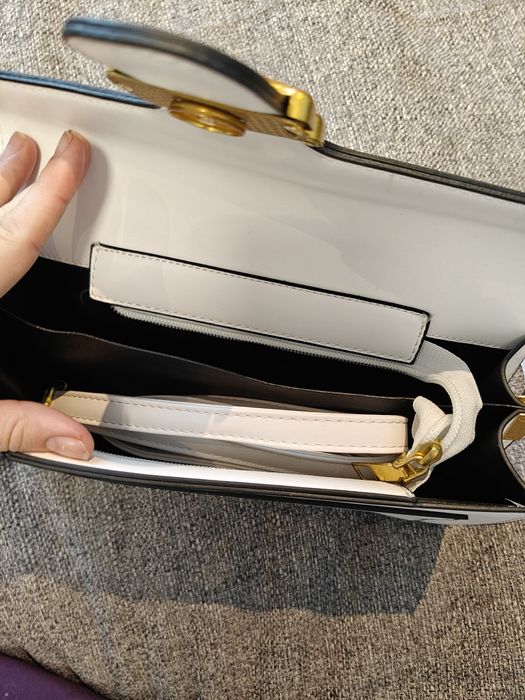 Elegancka biała torebka