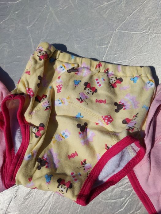 Cuecas de aprendizagem de menina