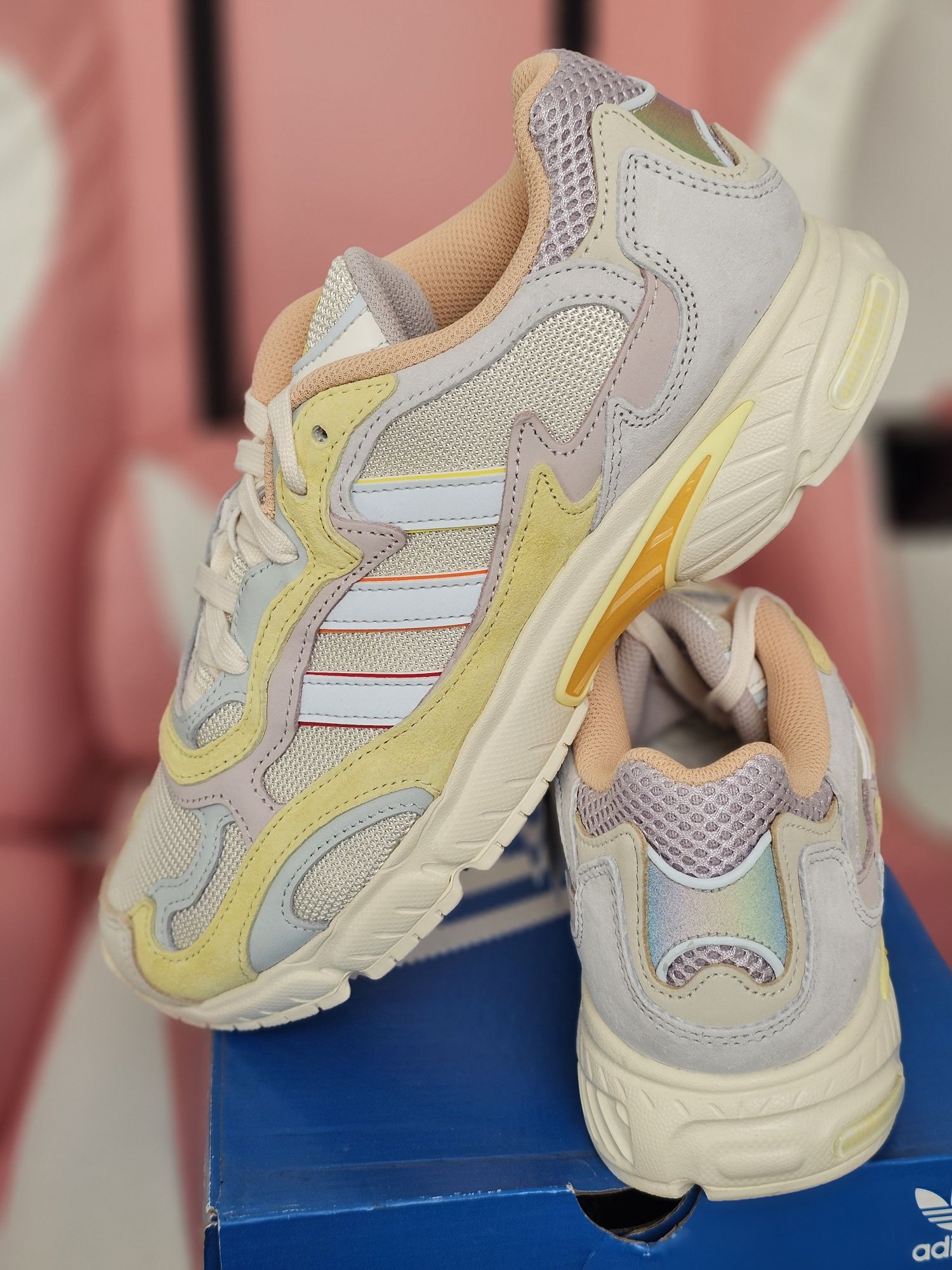 Buty nowe Adidas temer run pride Eu 41 eg1077 wk adka 26cm Warszawa Bia o ka OLX.pl