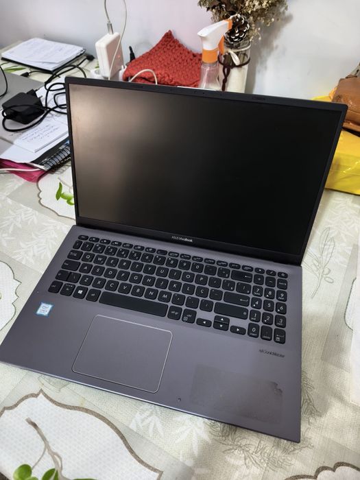 Portátil Asus i5 15.6” 8GB RAM – Bom Estado