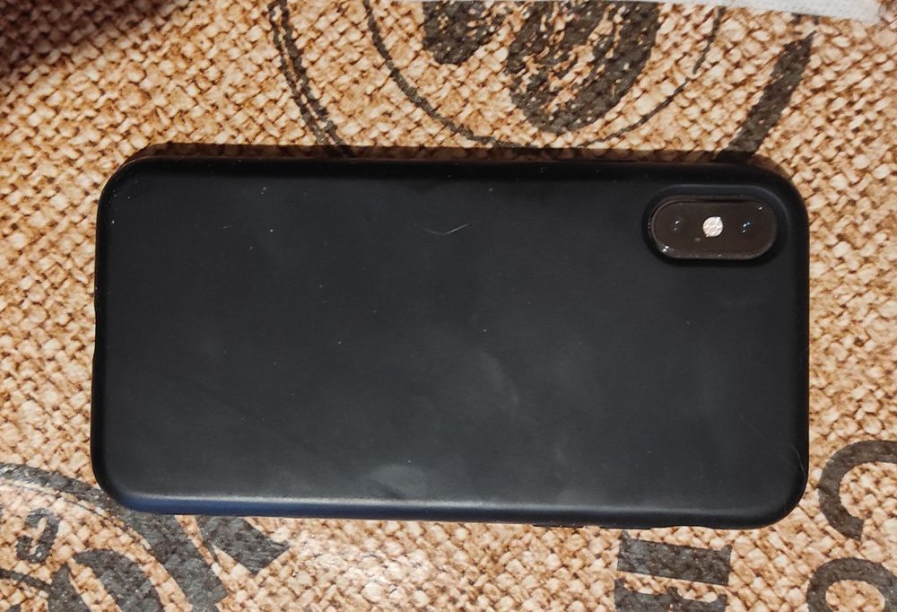 iPhone XS 64 gb в отличном состоянии