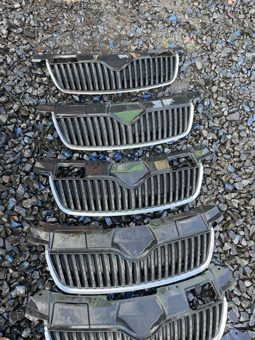 Решітка радіатора Skoda Fabia 2 Шкода фабія 2 (07-14)