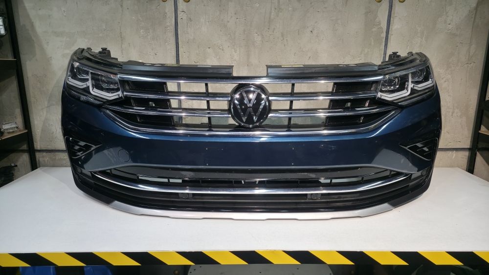 VW Tiguan 2 IQ.Light Matrix передок бампер + фари оригінал Європа