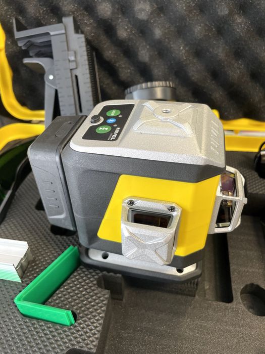 NIVEL SYSTEM Laser krzyżowy CL3G nowy FV Gwarancja 24m zielony