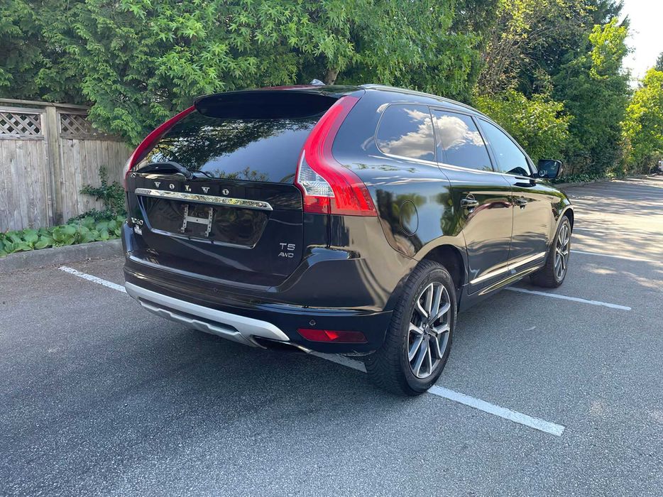 Volvo XC60      2015