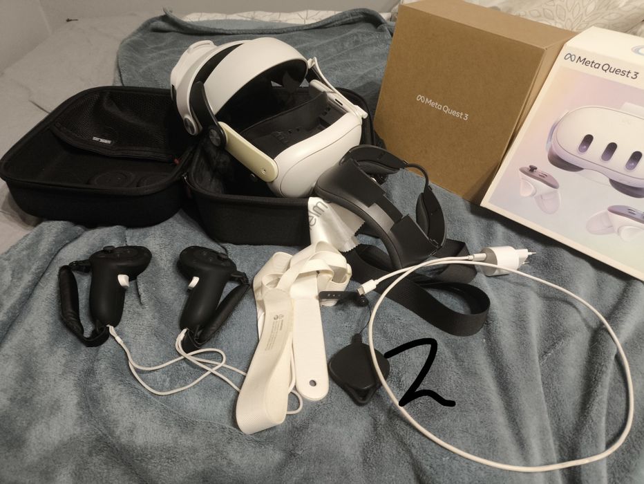 Gogle vr oculus meta quest 3 128gb z strapem 15 000mah i dodatkami