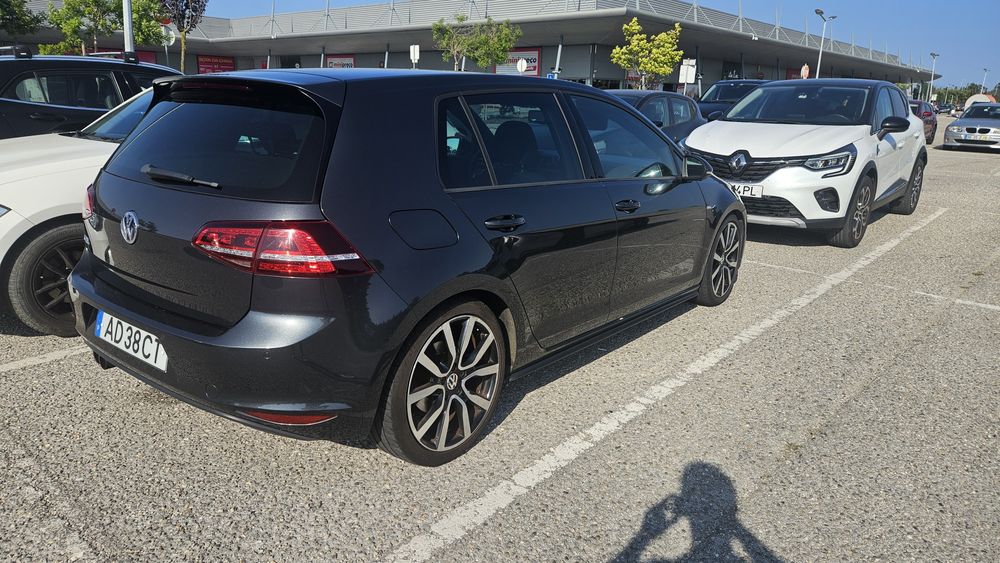 Volkswagen Golf GTE 1.4 Hibrido plug in aceito troca por Mini, fiat500