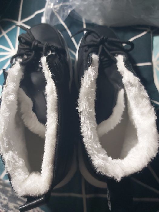 Зимние женские ботинки