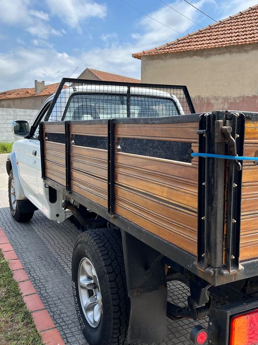 Carrinha Mitsubishi L200