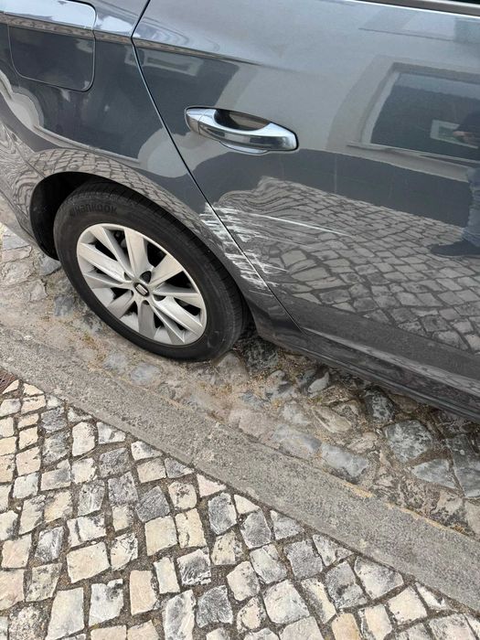 SEAT Leon ST 1.6 TDI 115cv 2019 – Teto Panorâmico – Motor Avariado