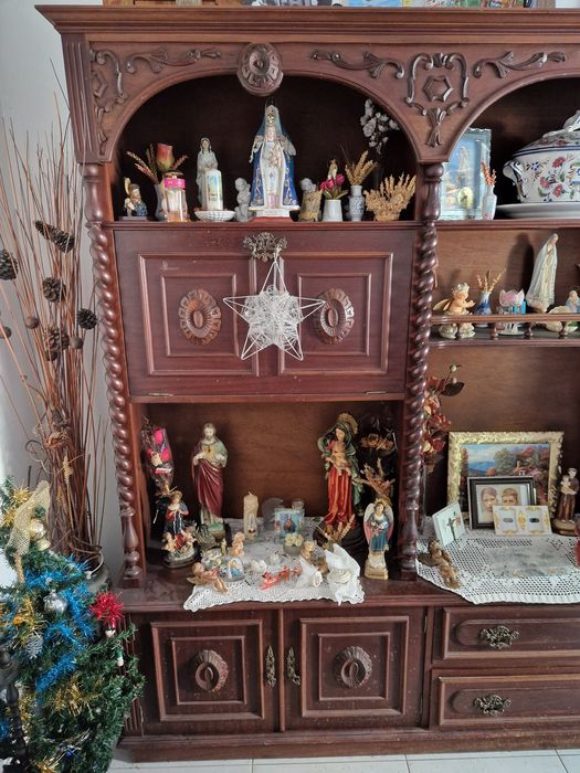 Móvel Completo de Sala em Mogno