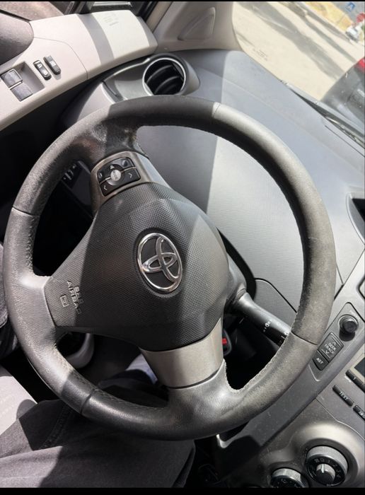 Toyota Yaris 1.4 D-4D — photo 3
