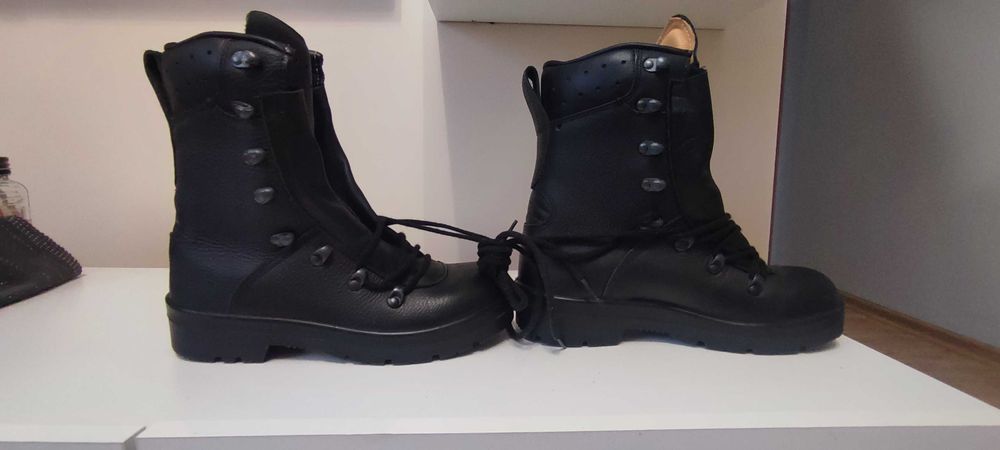 Buty wojskowe 40.