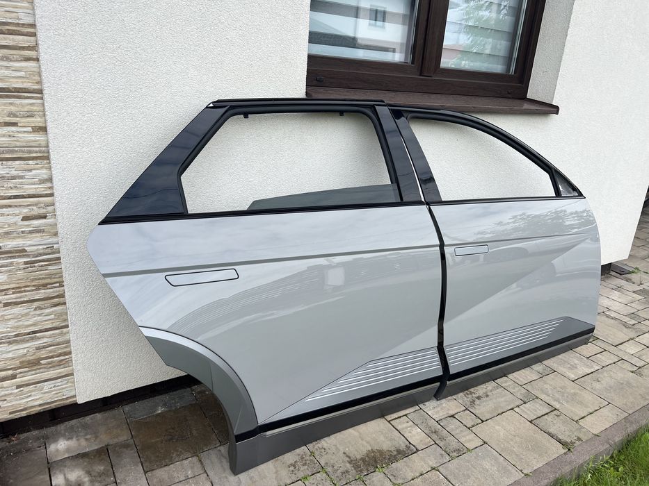 Двері Ioniq5. Двері Хундай іонік 5. Дверь Ионик. Двері Hyundai Ioniq 5