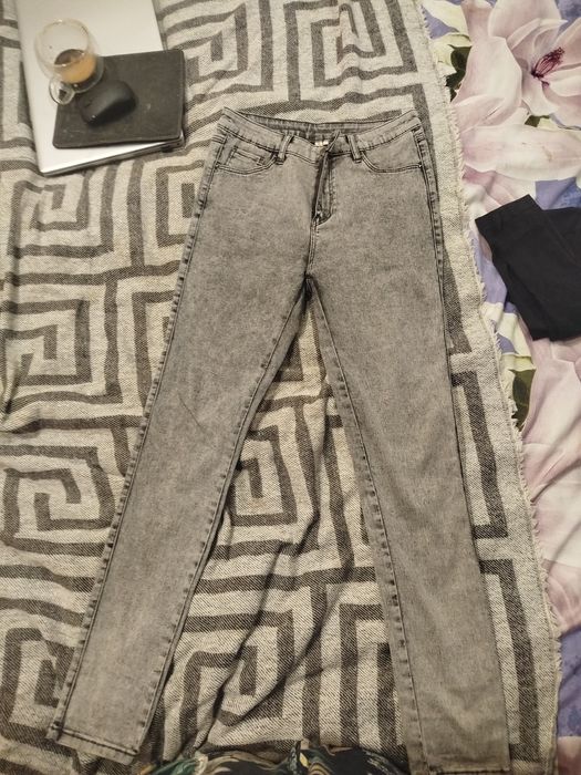 Джинси скінні нові