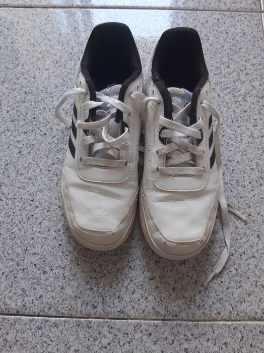 Sapatilhas adidas tensaur brancas
